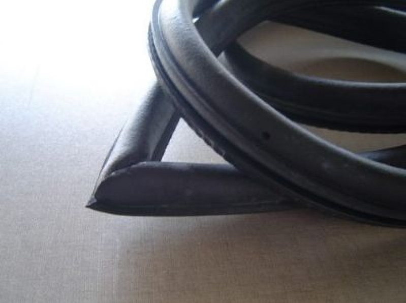 Borracha Janela Lateral Móvel Direita Corcel II após 1978 - Imagem 4