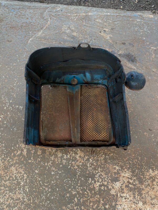 Frente Grade Trator Fordson 61 à 64 Original Usada - Imagem 8