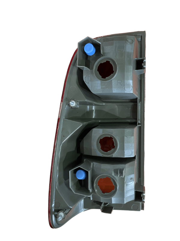 Lanterna traseira Hilux 2012 em diante com friso L.D - Imagem 3